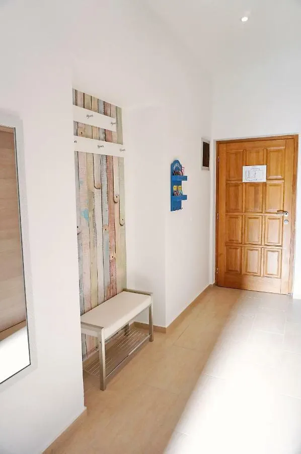 Apartments Epulon Pula 0*,